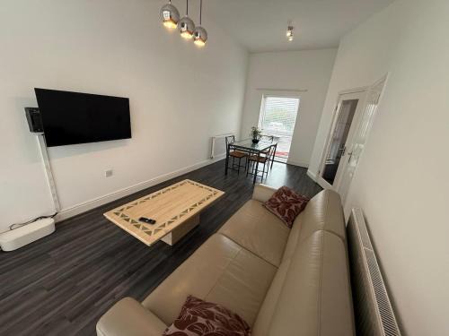 Portishead Apartamento | Harbour-View 2-Bed-Serviced Apartment with Parking