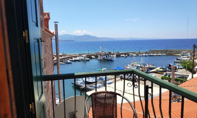 Mithimna Casa | Harbour View House