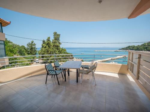 Eleios-Pronnoi Apartamento | Harbour View - Oceanis Apartments