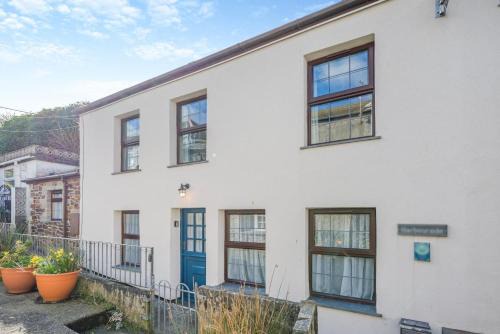 Treator Casa | Harbourside Cottage