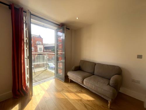 Redcliffe Apartamento | Harbourside Haven - One Bed Apartment with Balcony