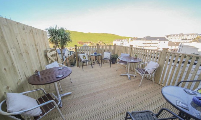 Hele Casa | Harcourt Hotel