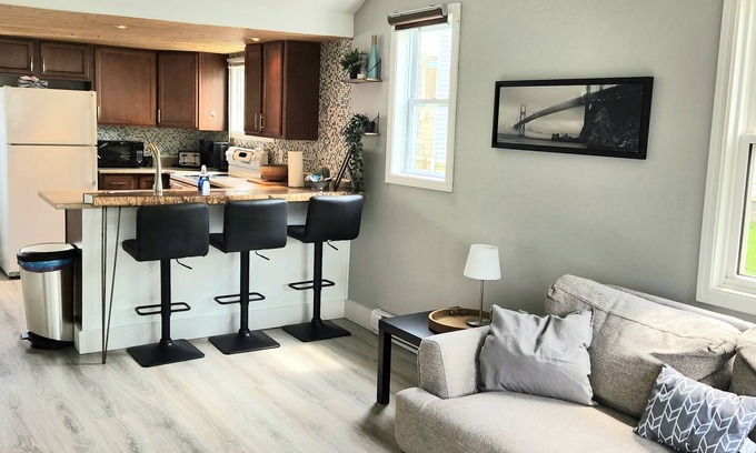 Pointe-du-Chene Cabaña | Hardy’s cute and cozy beach cottage