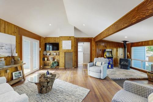 Fort Bragg Casa | Hare Creek Haven