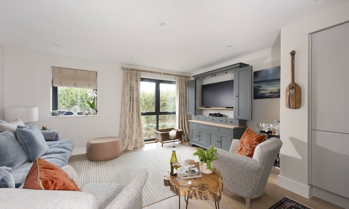 Harlyn Cabaña | Harlyn Folly, Apartment 6 - sleeps 4 guests in 2 bedrooms