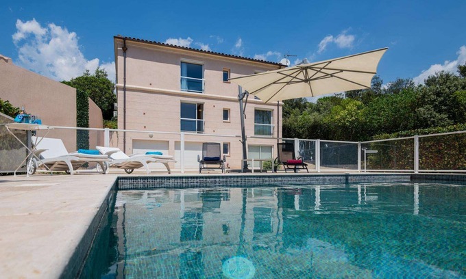 Le Tignet Villa | Harmonie - Tres Habitaciones Villa, Capacidad 6