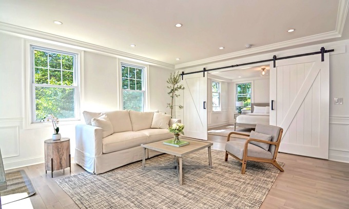 Mystic Casa | Harper House Downtown Mystic Romantic Weekend Getaway