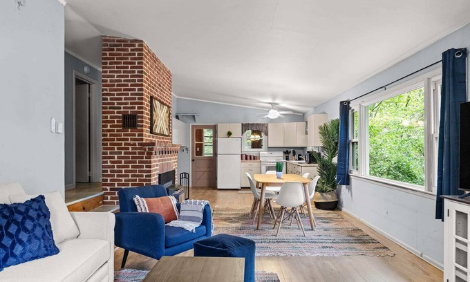 Kabletown Casa | Harpers Ferry Cottage: Hot Tub, WiFi, Dog-Friendly