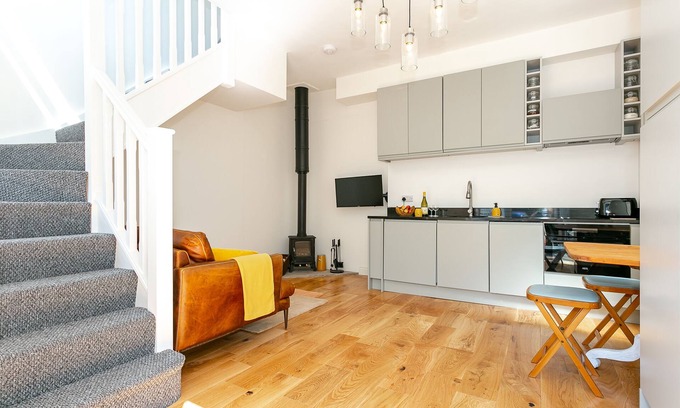 Harrogate Casa | Harrogate Center-Modern stylish two bedroom house
