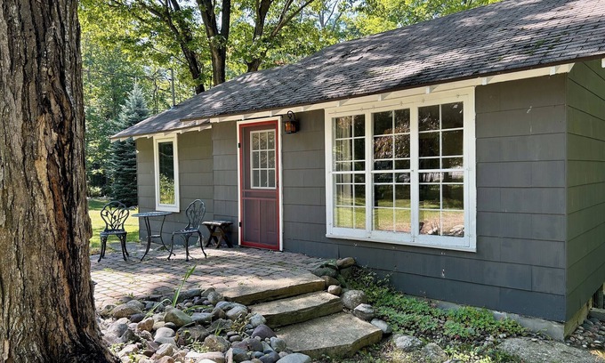 Good Hart Casa | Hart and Soul: 2 BR, 1 BA in Harbor Springs, Sleeps 4