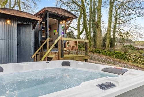 Newton Grange Otro | Hartington Hideaway