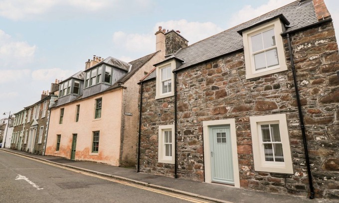 Kirkcudbright Cabaña | HARTS COTTAGE, family friendly, with open fire in Kirkcudbright