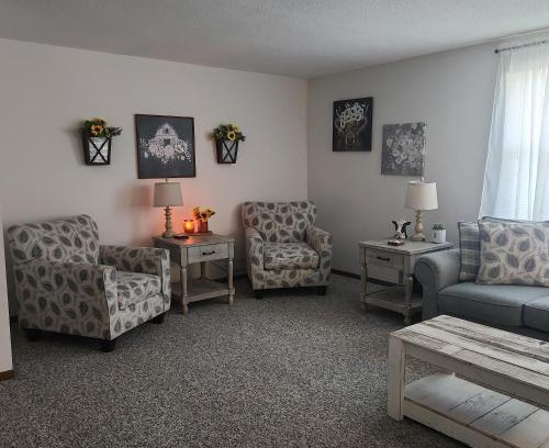 Cambria Apartamento | Harvest Haven's Sunflower Serenity