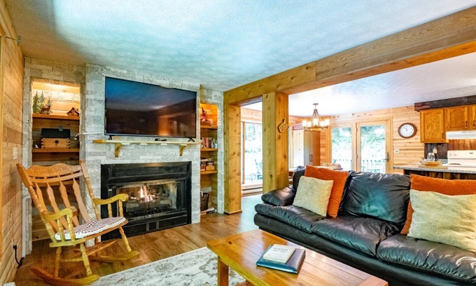 Old Timberline Casa | Harvest Moon - 712 Cabin Mountain Road