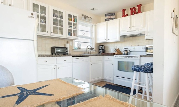 Harvey Cedars Casa | Harvey Cedars Duplex on Bayside Lagoon - 2nd Floor