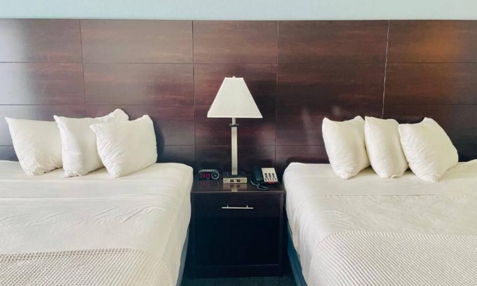 Cuero Casa | Hassle-free Vacation! w/ FREE Parking, Short Drive to Yoakum Heritage Museum