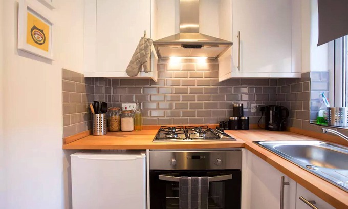 Luton Hotel | Hastings House Luton - Inhabit Short Stays