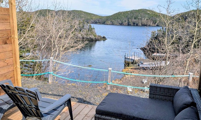 Newfoundland Casa | Hatchet Harbour Cottage