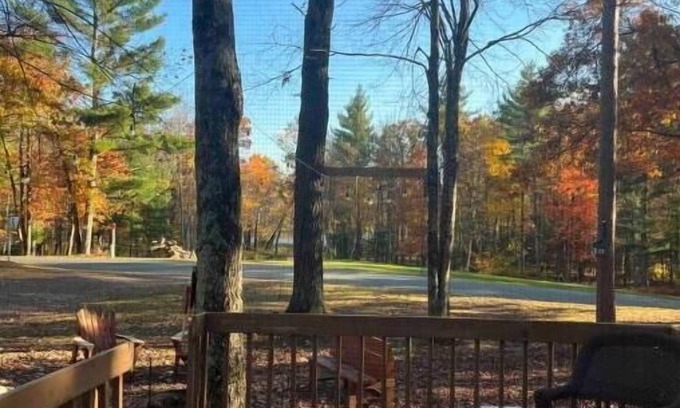 Neillsville Cabina | Hatfield Cabin on Water & UTV Trail w/King Bed