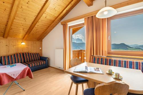 Lajen Apartamento | Haus Alpenblick Apt Brunelle
