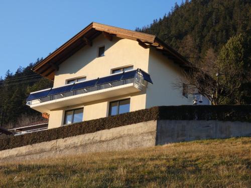 Trins Apartamento | Haus Alpenrose