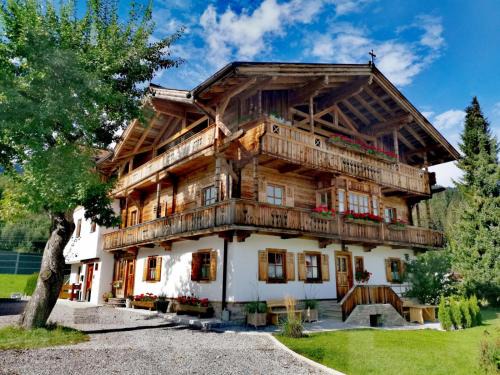 Kitzbuehel Apartamento | Haus Dirol