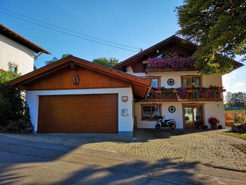 Bad Bayersoien Apartamento | Haus Elfriede Schmid