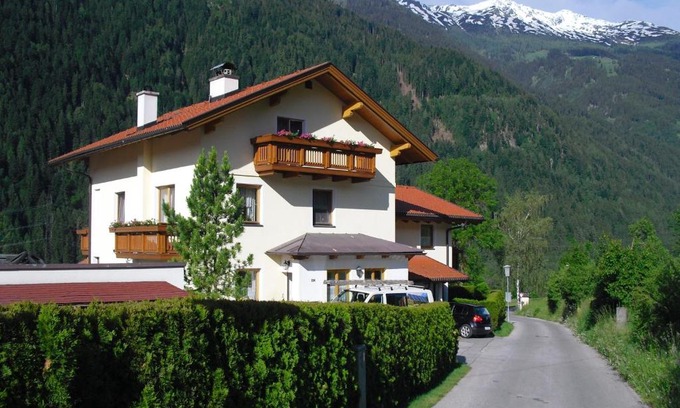Oberlienz Apartamento | Haus Grünbacher