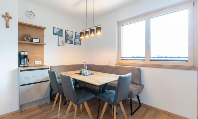 Hainzenberg Apartamento | Haus Heimat - Alpenrose