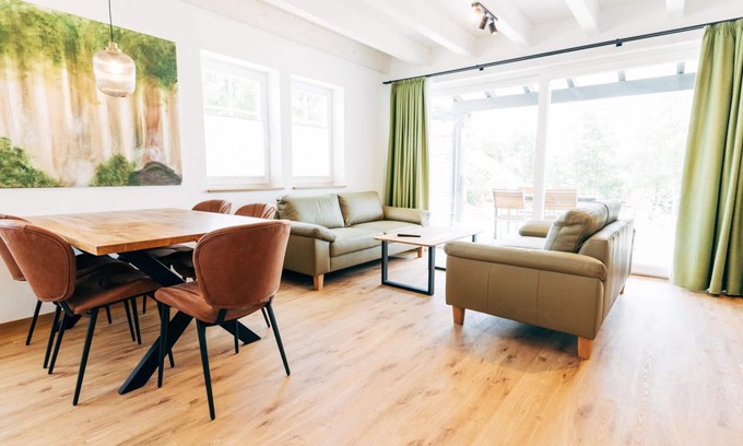 Niederberndorf Casa | Haus im Glück - Links
