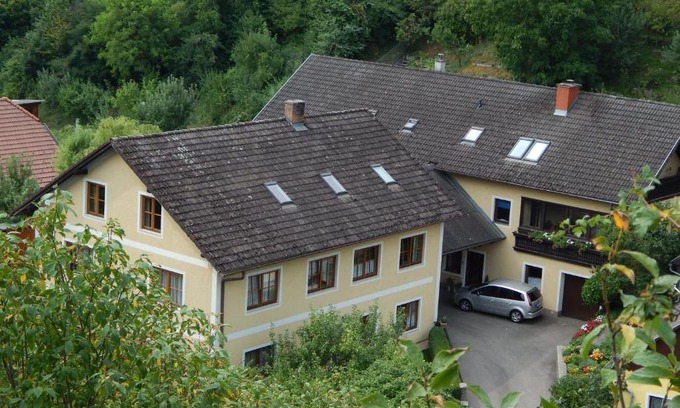 Emmersdorf an der Donau Apartamento | Haus Lindenhofer