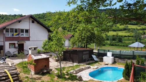 Bihac Apartamento | Haus Mali