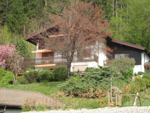 Golling an der Salzach Apartamento | Haus Margrit Ferienwohnung in Sonnenlage
