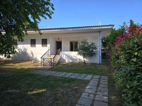 Katerini Casa | Haus mit Garten nähe Olymp & Strand, ruhige Lage