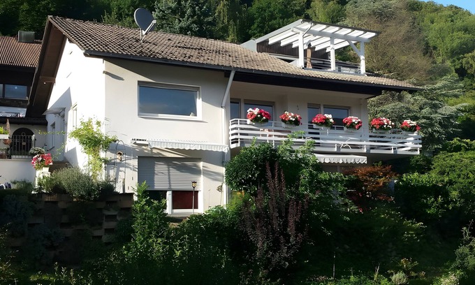 Untermunstertal Apartamento | Haus Palais con balcón cubierto, vistas a la montaña y Wi-Fi