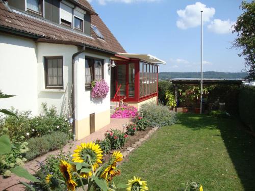 Dombuehl Apartamento | Haus Reif