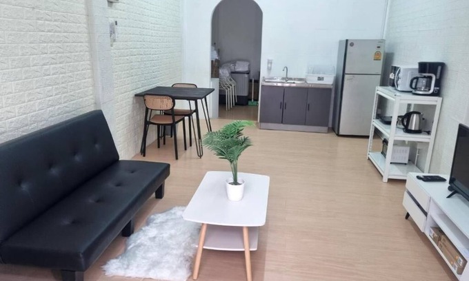 Yan Nawa Casa | Haus Sathorn Pier