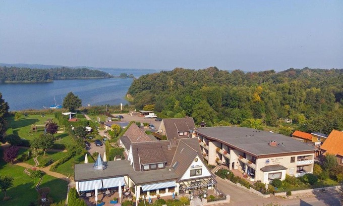 Bosau Apartamento | Haus-Schwanensee-Wohnung-27-Kajaknutzung-inklusive