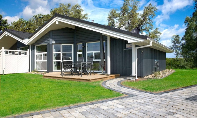 Insel Poel Casa | Haus Strandbrise - holiday home in a peaceful location, directly on the Salzhaff