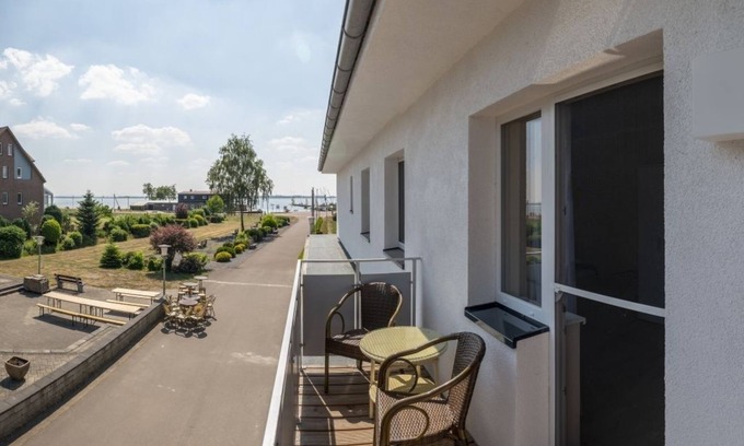 Lembruch Apartamento | Haus Strandglück - Vacation with a view of Lake Dümmer
