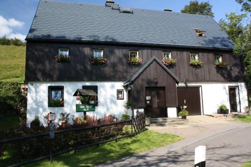 Waldbarenburg Apartamento | Haus Talruhe