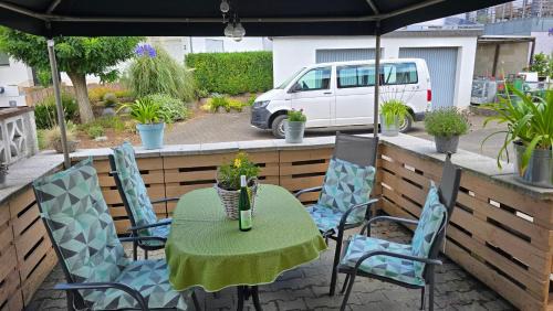 Zeltingen-Rachtig Apartamento | Haus Valentonio