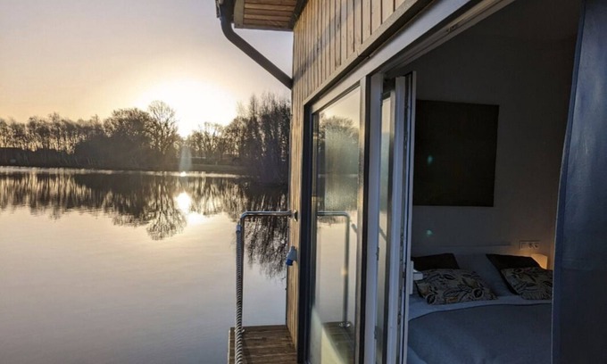 Papenburg Apartamento | Hausboot für 6 Gäste mit 32m² in Papenburg