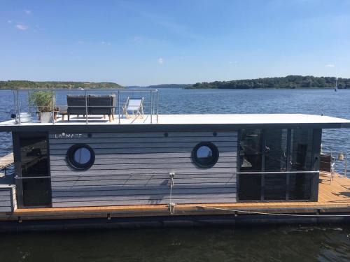 Reppenhagen Alquiler De Eote | Hausboot Hafenprinz Lübeck