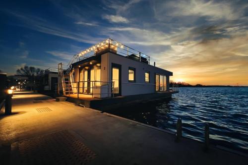 Ribnitz Alquiler De Eote | Hausboot Mein Lieblingsboot