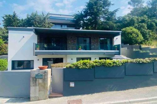 Saint-Raphael Apartamento | Haut de villa de charme - 3 chambres 6pers