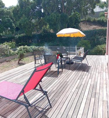 Furiani Apartamento | Haute-Corse Bas de villa , 2 chambres de 70 m2 , vue mer , jardin et terrasse
