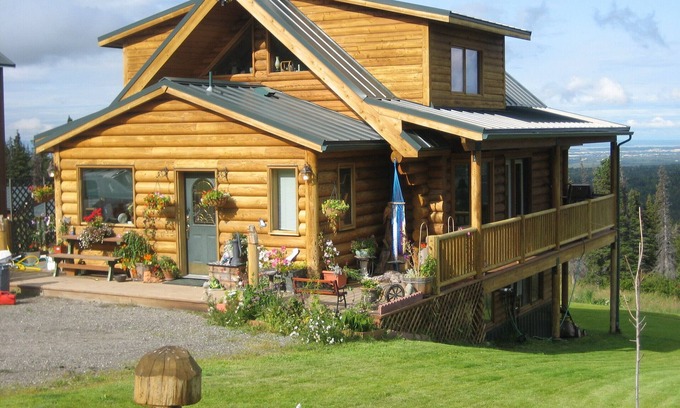 Bear Valley Apartamento | Disfruta de una auténtica experiencia de 5 estrellas en Alaska en "The Eagles Nest"