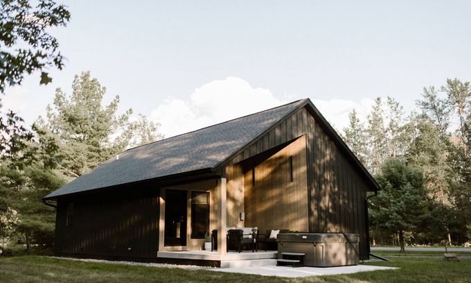 New Lisbon Casa | Haven+Hyde: Charming 2-bd, 1 bath w/HOT TUB in Castle Rock Lake, WI