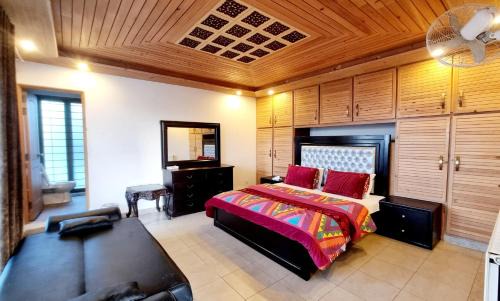 Bhurban Cama Y Desayuno | Haven Lodge Bhurban - Deluxe Rooms with Mountain View